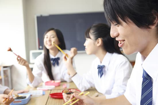 秋天的树叶作文600字（汇编15篇）