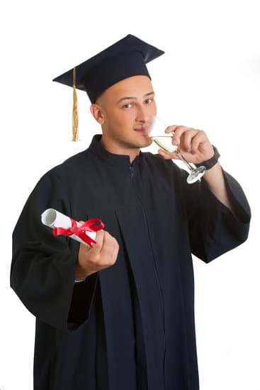 “退役大学生士兵”专项硕士研究生招生计划的报考条件都有哪些