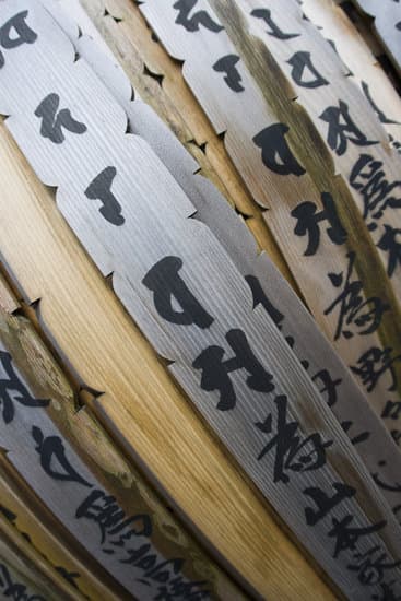 我想用英语给英语老师写一篇文章,帮我写一下好吗
