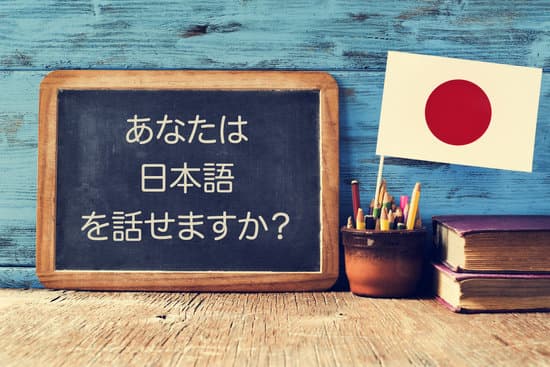 会计报名在哪里交费呢